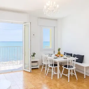 Gasser - 1 Apartment